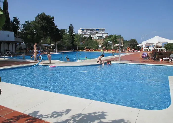 Casa Joca Duquesa * Торремолинос