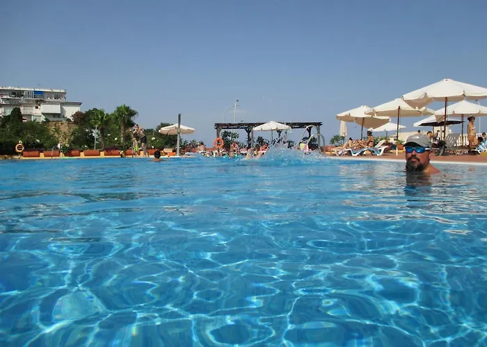 Casa Joca Duquesa * Торремолинос